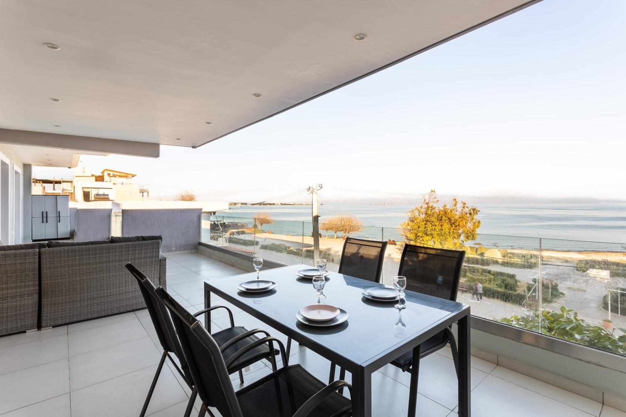 Beachfront Artemida Retreat - Peony Seabreeze Gem Exterior photo